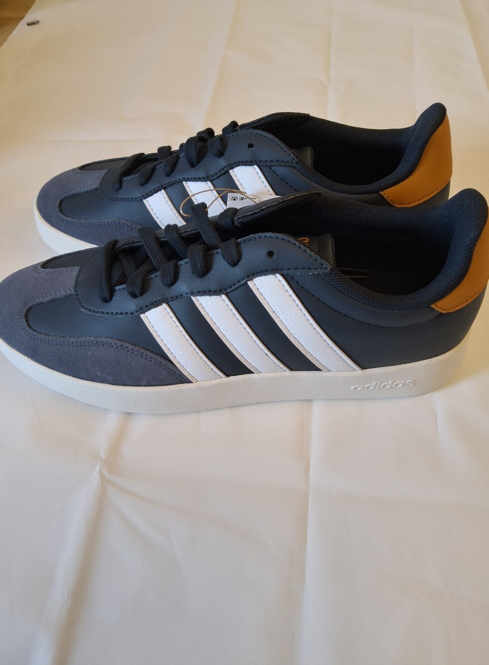 Adidas Barreda Sportswear Lifestyle Sneakers in the Aurora Ink / Cloud White